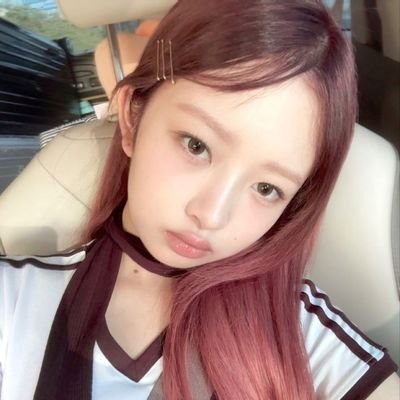 dearenamiasa's profile picture. 