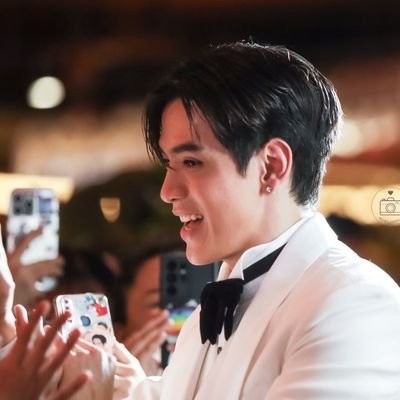 อวยพรให้พี่ฟิล์มมีเเต่ความสุข มีรอยยิ้มที่สดใสอยู่เสมอเพราะนั้นคือความสุขเเละรอยยิ้มของเราเช่นกัน
@film_tnp20