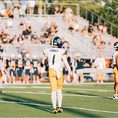 Believer and Follower ✝️ |Trevion Holmes | C/O 28 RB/DB/FS | 6'0 180 |@trevionholmes89@gmail.com | NCAA #2410436946 | Head coach @coachken17 | 4.4 40 time |