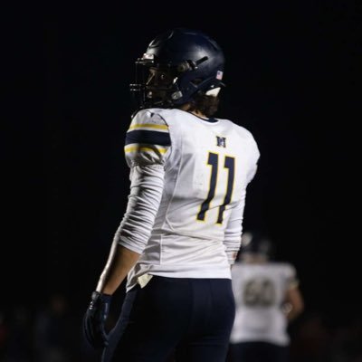✝️ | Northampton High School (MA) 2026 | All WMass RB | 3.25 GPA | 5’10 175lbs RB | 4.65 Forty | Email: ethanriverafootball11@gmail.com | Phone: 413-517-7583