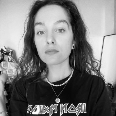 люблю любити 💖 і люблю творити стиль🪄 фешн-дизайнериня, пошию для тебе найкращий беретик у світі, і не тільки🤫🥰
