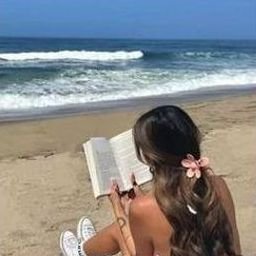 Apicu897's profile picture. 