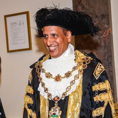 The official account for Birmingham’s Lord Mayor - keeping you up to date with our first citizen. Supporting the Lord Mayor's Charity @LMCBirmingham
