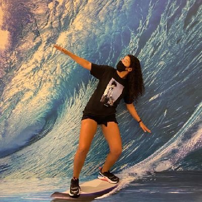 estefanisucati's profile picture. surfando as ondas da vida 🤭