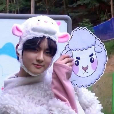 (Cali, 🇨🇴 Colombia - 8 Julio ♋)
Engene 🐈 - Moa 🧸 - Stay 🐺
Shuji 💜
Slytherin 🐍