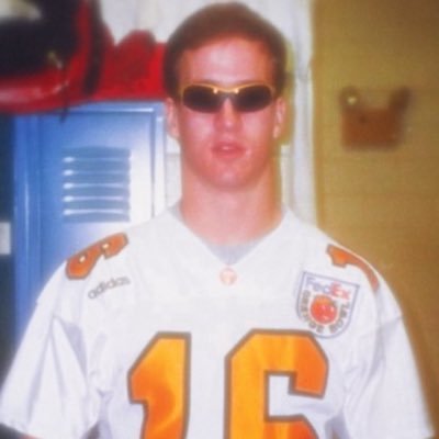 P0werStroke's profile picture. 6’4, Chilis Rewards Member, John Rocker Supporter, OnCloud wearer, MAGA, 5th year