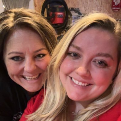 laurenloop15's profile picture. Be kind