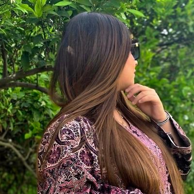 __alishbaaaa's profile picture. Nobody can unseat you from a table God has prepared for you⚡️