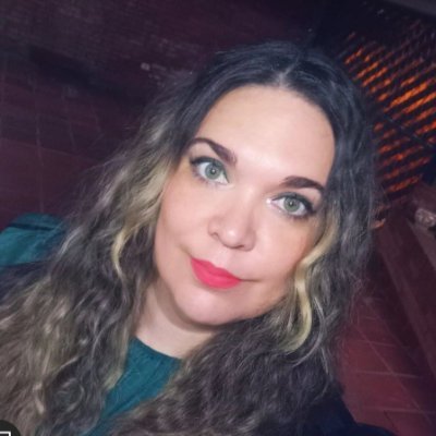 Periodista.
💛📻 @ABCCardinal
☝Pude haber sido de todo incluso sin quererlo pero si no amo lo que hago, no veo por qué hacerlo (RA)
💕#TeamMyM
🐾💞 Brandy
