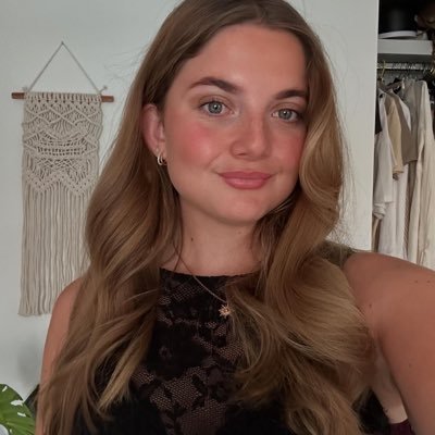 livrothwell_'s profile picture. 🦋