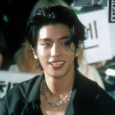 jakedesire's profile picture. 𝒯𝒽𝑒𝓎 𝓈𝒶𝓎 𝒽𝑜𝓂𝑒 𝒾𝓈 𝓌𝒽𝑒𝓇𝑒 𝓎𝑜𝓊𝓇 𝒽𝑒𝒶𝓇𝓉 𝒾𝓈 𝓈𝑒𝓉 𝒾𝓃 𝓈𝓉𝑜𝓃𝑒• @Stray_Kids • @ENHYPEN ♡ • 𝟢𝟣/𝟢𝟦/𝟤𝟢𝟤𝟧 •