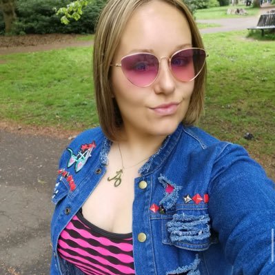 I'm a funny girl with a good sense of humor. I'm a good gal with a great sense of humor. I'm a simple girl who's looking for a good time.
