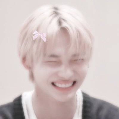 ENHYPEN🌸|| 🩷💜💙|| 18 || 🇧🇷 || INFJ || love my girlies enha, illit, itzy, lsfm and katseye💕 || so jellyous and too close to love🩰