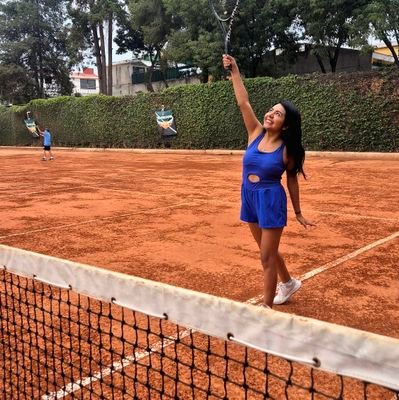 Máster en comunicación política | Comunicóloga con corazón de politóloga | Osada lectora 📚🥎✨️