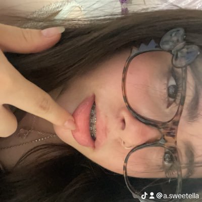 asweetella's profile picture. bmi 18!! 1.47 40kg