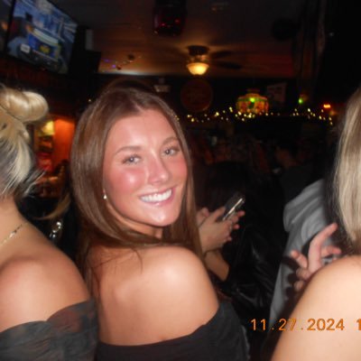 abbyjoyce21's profile picture. 