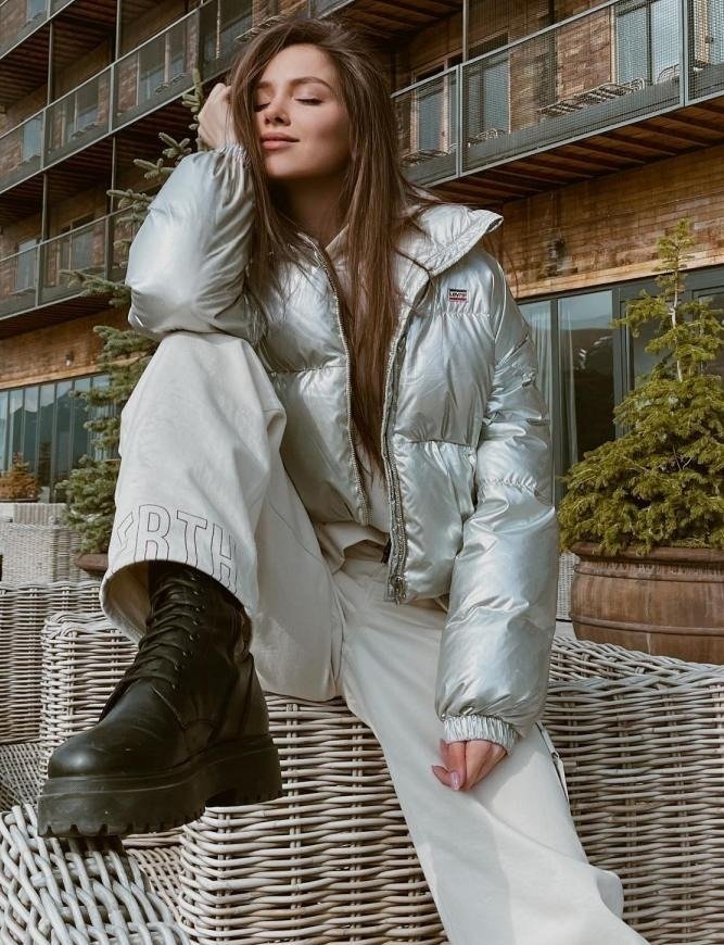 Relew957716's profile picture. Gods determine what you're going to be。