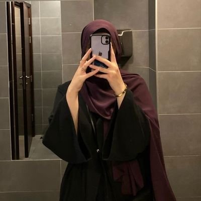 Asliguzel78Asli's profile picture. Hi, I'm Asli, a teacher 📔 a PhD student 🎓, and an independent publisher on amazon.  i'm here to share my books 📚 with you. my pinterest 📌