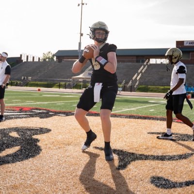 6’4 215 4.0 GPA Football(QB) Baseball(P, 1B) C/O 2026 WCHS Cell 478-357-6667 Email mackmay669@gmail.com https://t.co/hGVoYnp93V