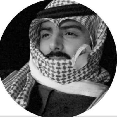 «وإذا أُصِيبَ القومُ في أخلاقِهم/ فأقِمْ عليهم مأتمًا وعويلا»