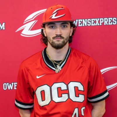 MikeParzy32's profile picture. | 6’3 180 lbs | Redshirt Sophomore| Outfielder | 101 mph EV | 84 OF velo | 6.8 60 yard |
