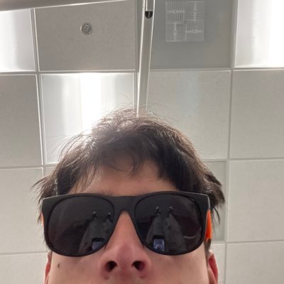 venehzuelah's profile picture. arsenal | georgia tech | 49ers | sf giants