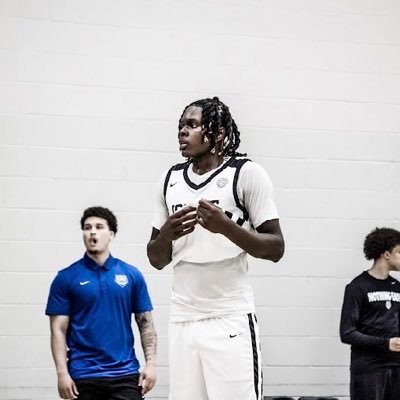 Hunter James K’Sun Avant| Class of 2028| email: hunteravant159@gmail.com/662-806-7795| 6’2 182LBS |Desoto Central Highschool 3.5 GPA| NCAA ID : 2503551966