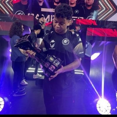 PauloRo86930975's profile picture. sei lá (;