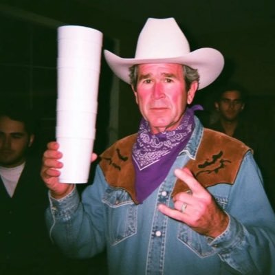 halfeatenshoe's profile picture. totally not a bot