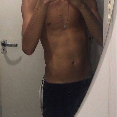 animes_23's profile picture. 