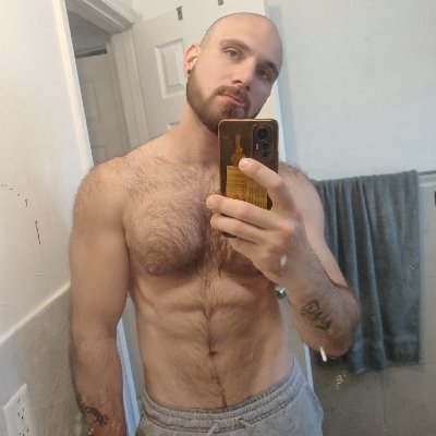GustavoMaster96's profile picture. Bully, arrogant and dominant Neapolitan guy
Height 1,85, foot size 46

https://t.co/c39AFIFvC1