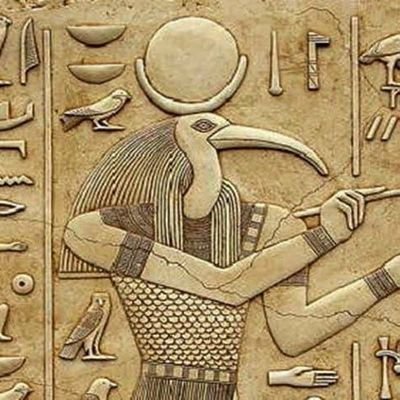 Inmune a la maquinaria mediática del establishment. El universo es conciencia. Puliendo la piedra bruta :.