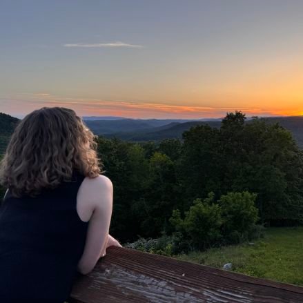 ~All roads lead to West Virginia~
@TheHellerSchool MPP 2023 | 2022 Fellow @SegalProgram | @Wellesley c/o 2019