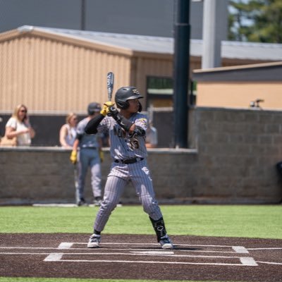 c/o 27’ |Klein Oak High School| International Baccalaureate Program | 5.2 GPA| 346-334-4007| 2027gabe@gmail.com