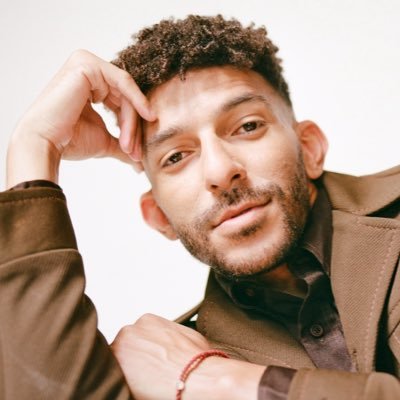 Actor/Streamer/Gamer/Host - https://t.co/sJVBO8FSJu - @SlickLiving mgmt@khleothomas.com