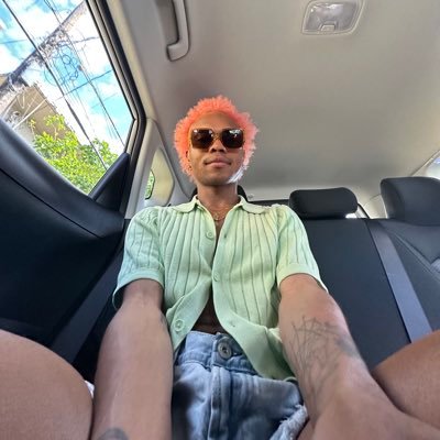 champagnerocci's profile picture. /cha’mēlyon🦎sōl/ ♍︎oonROCC N’Roll 🌕Rolling 🌖Organic 🌗Leaves 🌘Lavishly #RUAF 📸 : rocc.dabombb 👻: rocc.dabomb