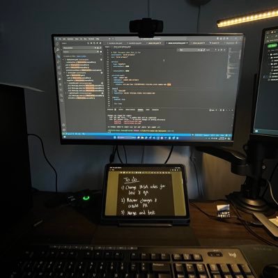 m4hdi__'s profile picture. sde @amazon 💻 writing code for a living