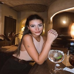 💡 hotly chasing stock investing, I’m a growing girl! thrilled to connect. DM me for exchange rates! 🚀 #Wealth #Markets