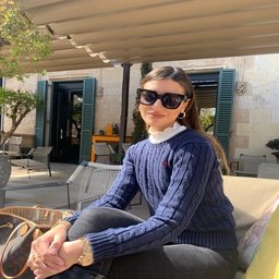 Elegance is the only beauty that never fades. — Audrey Hepburn