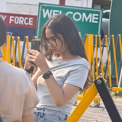 shuvox21's profile picture. 