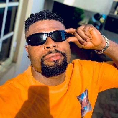 vpking99's profile picture. Yo!! thanks for following my backup account, please follow my main account @kingfrank102 and I’ll follow back