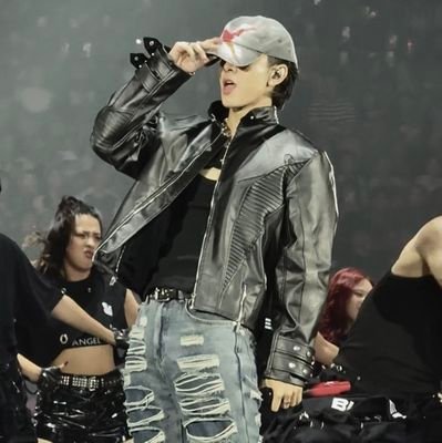 spiyaphan's profile picture. Always support Porsche  Jackie Third Trinity 🖤🍑💖