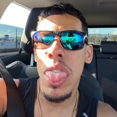 tipico8D's profile picture. Puerto Rico ♎️ niño con Síndrome de Peter Pan