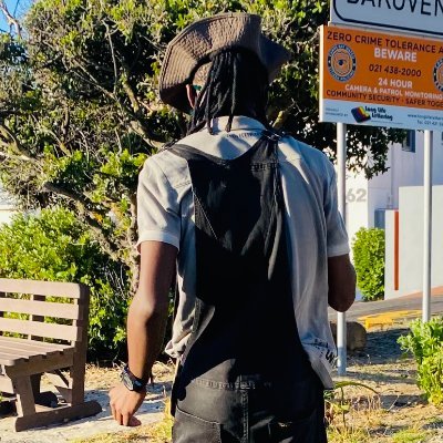 Mbenyane2's profile picture. 👾🤖🦾