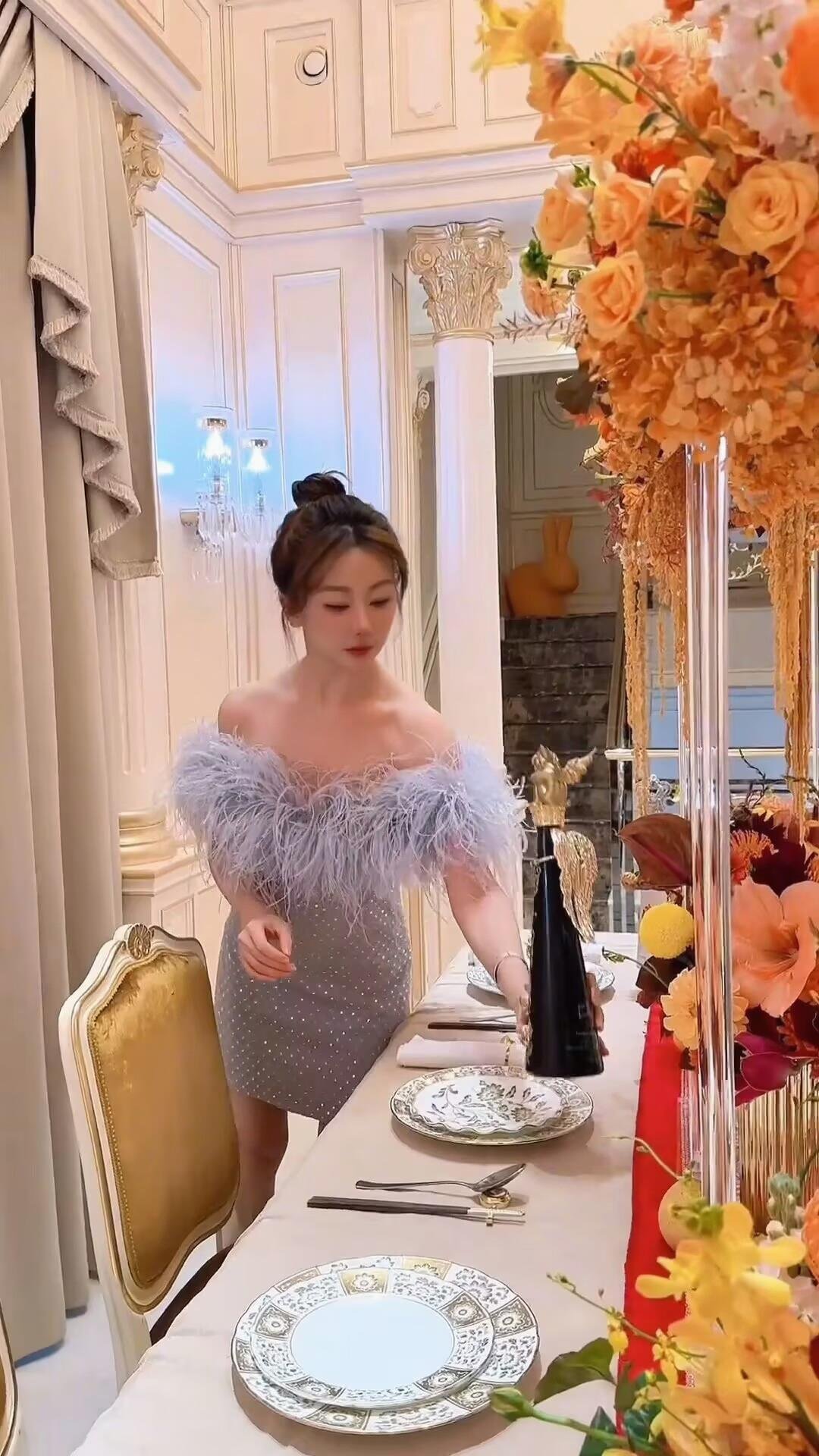 MichelleLe60664's profile picture. Bookworm & trivia nerd. Looking for someone to argue about plot holes and win bar trivia with.