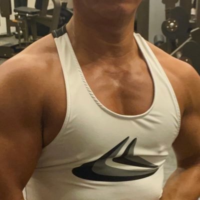 tyo_dps's profile picture. 🌈 JPN GAY TOP 凸 BB / 168#72#50代 / DMしません / 無言フォローで！ / 筋トレ適当 / TMモッコリ系 / リング / 日焼け / 脱毛済み太マラ / ワンコ / 地味です
