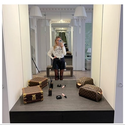 Tepie58576's profile picture. 😊 market dreamer with a knack for stock investing! open to insights. Chat stock updates via DM! ✨ #TechStocks #Investing