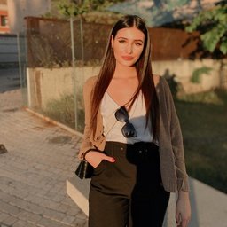 Frifau76731's profile picture. 💡 smart girl diving deep into tracking Nasdaq trends! craving expert chats. DM me for stock news tips! 🔥 #MacroTrends