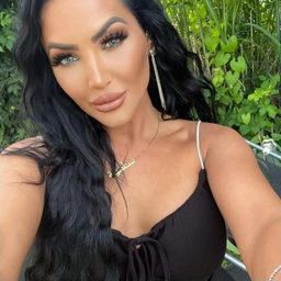 Eeqeveh20911's profile picture. 🔍 Charming girl, curious girl! hunting value stocks is my jam, thrilled to connect. DM me about REITs! 🚀 #MacroTrends