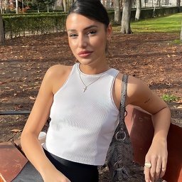 Breepa38990's profile picture. 💸 analyzing candlestick charts lover, curious girl! open to insights. DM me about stock dips! 🚀 #Markets #Investing